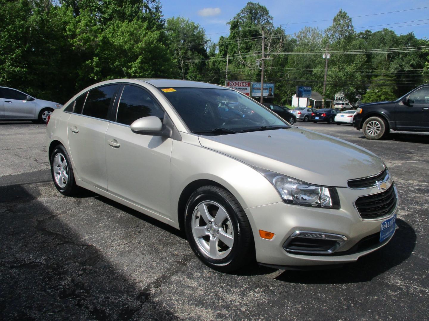 2015 GOLD Chevrolet Cruze (1G1PC5SB5F7) , AUTOMATIC transmission, located at 540a Delsea Drive, Sewell, NJ, 08080, (856) 589-6888, 39.752560, -75.111206 - Photo#9